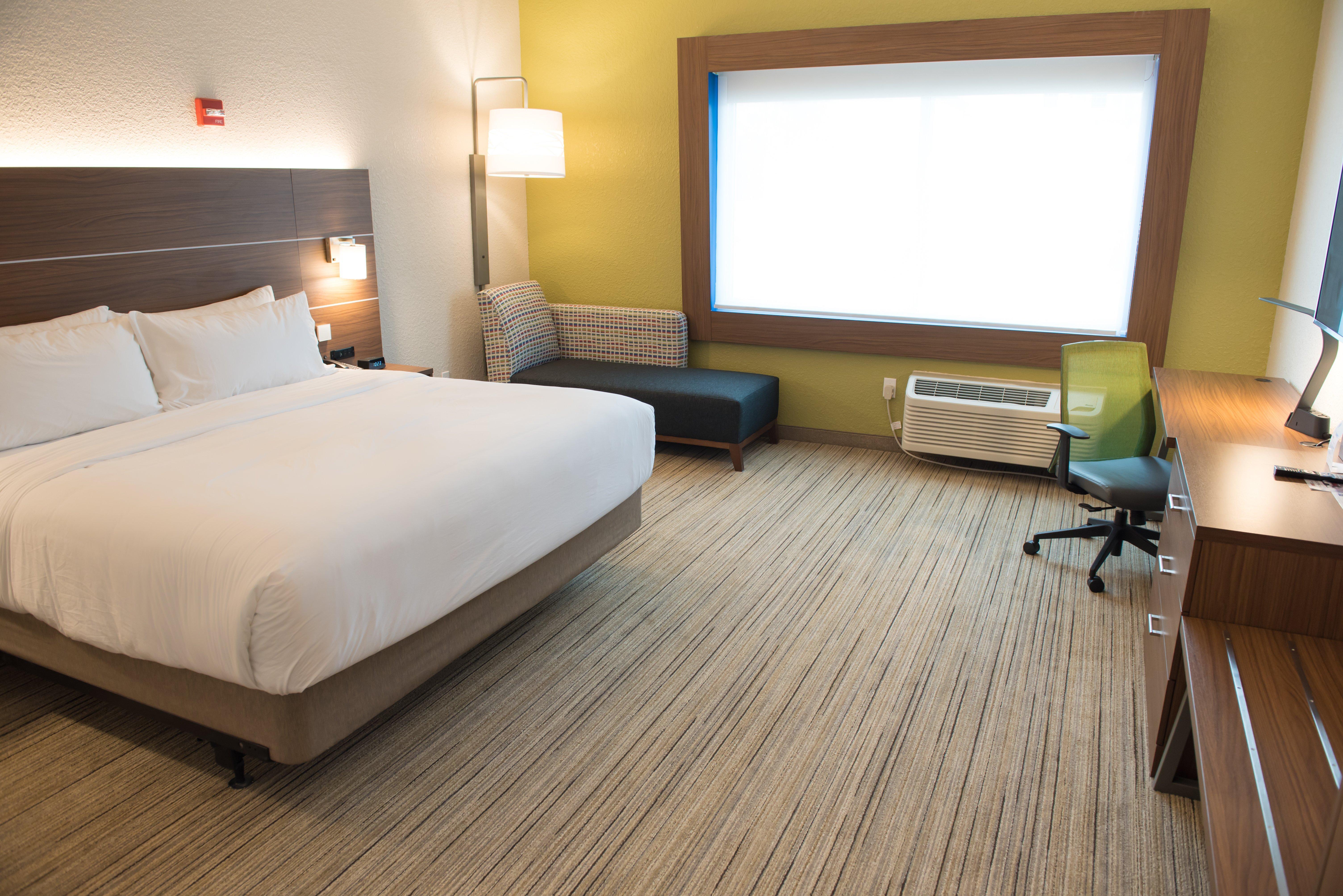 Express & - Wayne North By Ihg